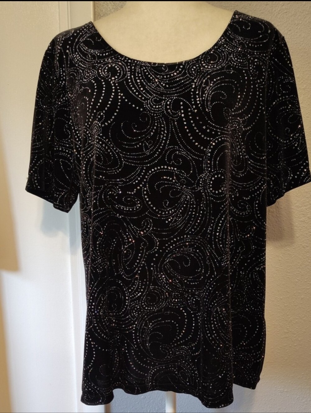 Notations Sparkly Black Blouse - 1X - Picture 3 of 10